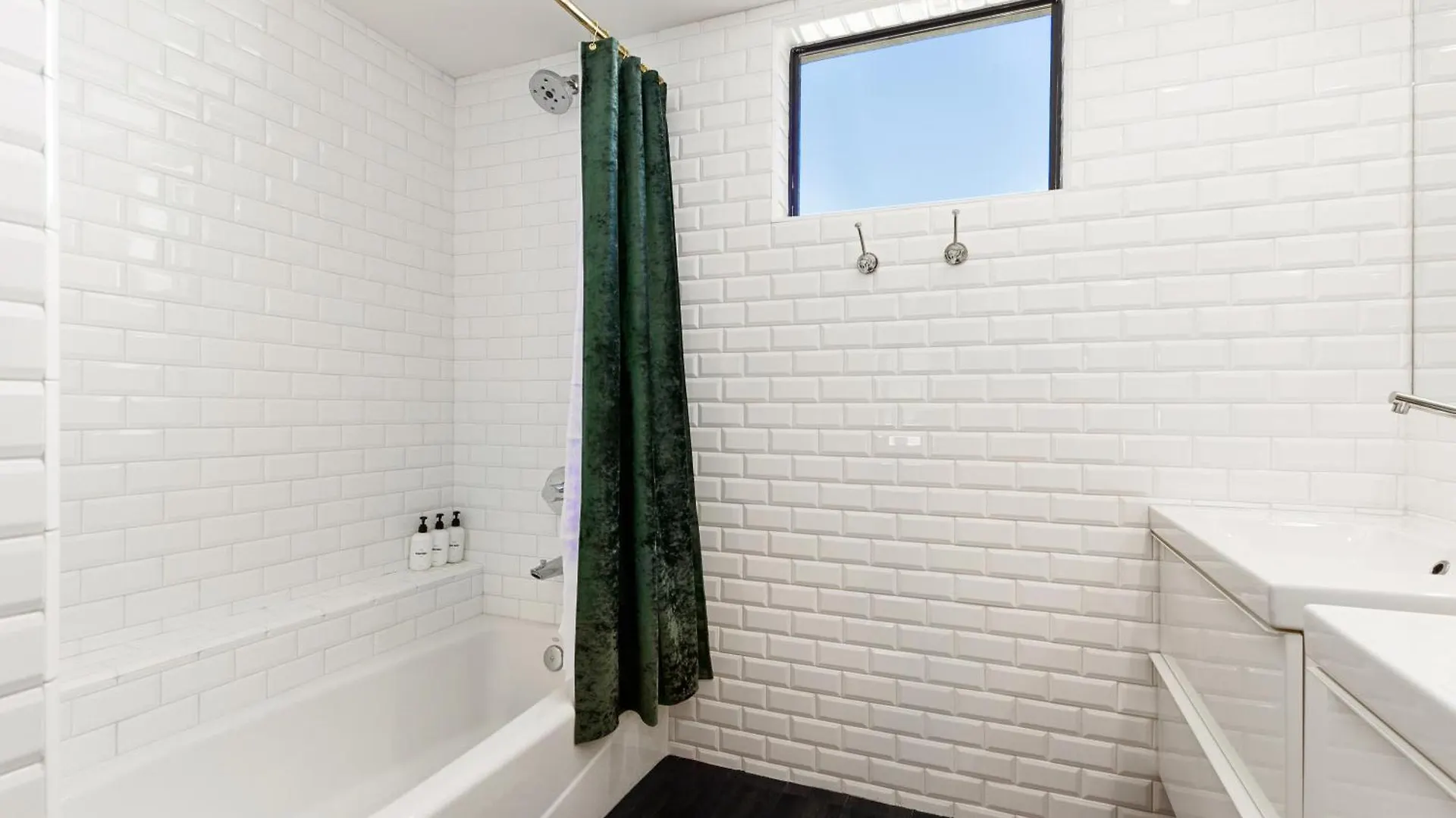 Chic 3Br Escape Steps From Old Town Bars Free Parking Apartman Scottsdale